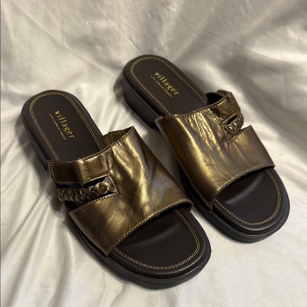 Villager a Liz Claiborne Company Womens Bronze Sandals Size 8 1/2 M